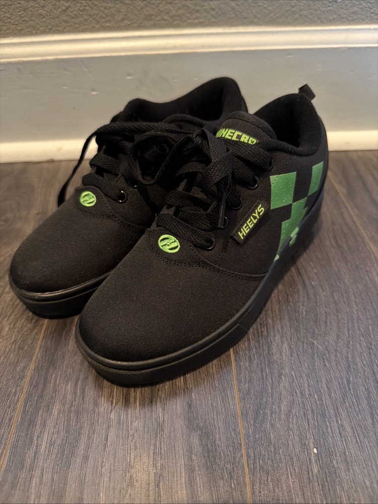 Heelys Pro 20 Minecraft Black Skate Shoes With Wheels Youth 5 Worn Once