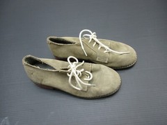 Cherokee Size 4 Boy’s Suede Leather Lace Up Non Marking Shoes D-11