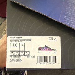 VANS Old Skool V KPop Demon Hunters Purple/Black Hook & Loop Kids US 1