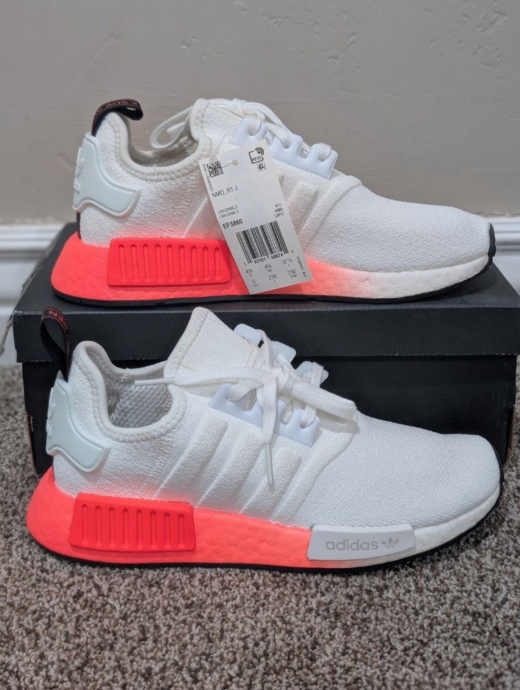 Size 5 Youth Unisex Adidas NMD_R1 J White/Red Lace Up Athletic Shoes EF5860
