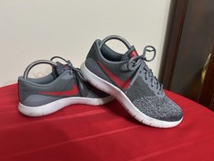 Nike Flex Contact 917932 003 Cool Grey Univ Red Sneakers Shoes Size Youth 7 Y