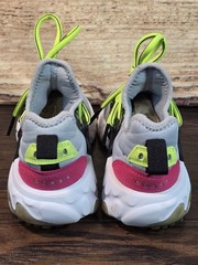 Nike Presto React Shoes Sz 4Y Wolf Gray Rush Pink Style (BQ4002 004) Pre-owned
