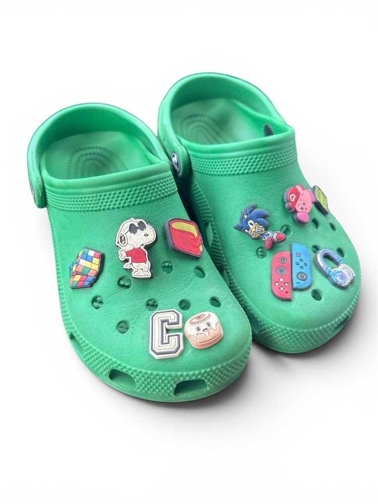 Crocs Kids Green Classic Clogs w/ Jibbitz Charms Video Gaming Boys Shoes size 4