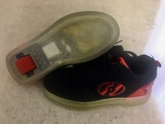 HEELYS Wheels Skate Shoes Size 5 YTH Black Red Metallic Trim Logo #HES10153