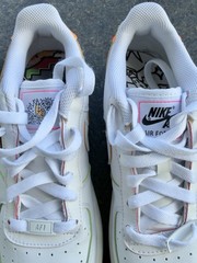 Nike Air Force 1 LV8 GS ‚Drawing‘ White Multicolor Youth Size 7 DV1366-111