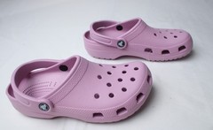 Crocs Unisex Kid’s Lightweight Classic Clogs JL3 Hydrangea Size US:J5 UK:J5
