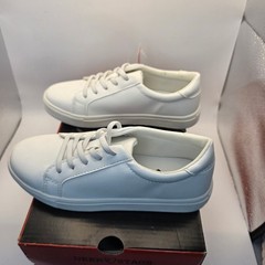 Deer Stags Blake Kids White Simulated Leather Low Top Sneakers Size 1M New