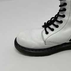 Dr Doc Martens Junior Pascal 1460 J Size 5 White Patent Leather Combat Lace Up