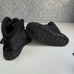Size 6.5 (GS) – Nike ACG Woodside High Black