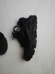 Nike Huarache Sneakers Youth 6Y Black Performance Minimalist Athleisure Y2K