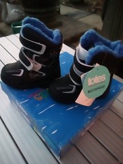 Totes Kids Snow boots Size 6 Toddler