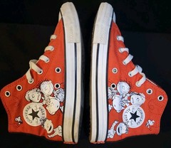 Converse Peanuts Chuck Taylor All Star Hi Tops Charlie Brown Youth 3 Sneakers