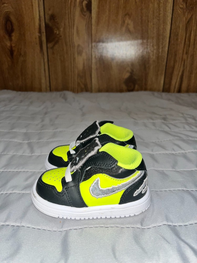 Nike Air Jordan 1 Low Alt SE TD “Black Cat/Panther” Sneakers Size 4C DX6668-701