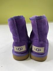 UGG Australia Toddlers Classic Boots Style 1017703T Size 6 PURPLE