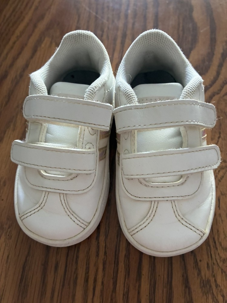 Adidas Kids 5K White Gold Hook Loop Sneakers Casual School Shoes Classic