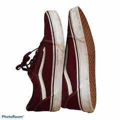 Vans Off The Wall Maroon And White Youth Size 61/2 Great condition