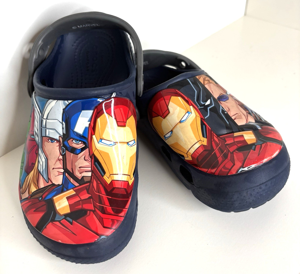 Crocs Marvel Avengers Child Size 13 C13 Shoes Sandals Clogs Boys Navy Blue