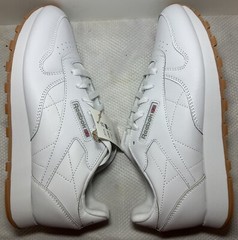 Size 7 Reebok Classic Leather Junior White Gum Bottom GZ6098
