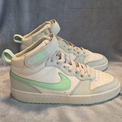 Nike CD7782-011 Unisex Kids‘ White Mint Green High Top Sneakers Size 5.5Y