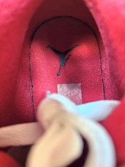 Air Jordan 1 Mid Hare 719554-123 Youth Size US 4.5Y Bugs Bunny Unisex