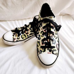 Converse Neon Leopard Print Black & White Chuck Taylor All Stars, Junior Sz 2