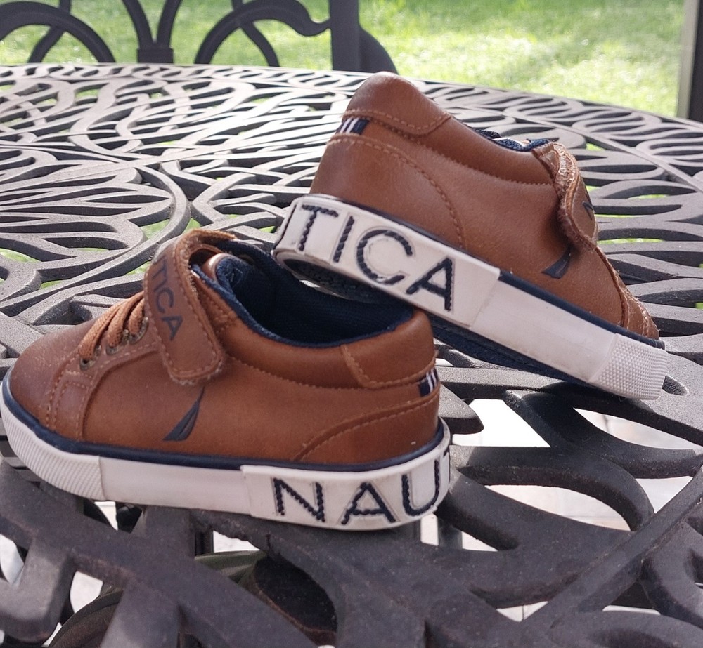 Nautica Kids Low Top Sneakers Brown/Navy/White US 5 Hook & Loop