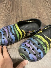 Rainbow colord crocs side 3-5