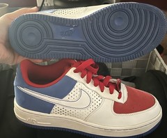 Nike Black/White/Red/Blue Size 6Y