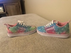 Heelys Pro 20, Pink/Rainbow Skate Shoes Youth Size Women’s 6 Youth 5