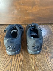 Black Heelys Youth – Size 5 – Missing Wheels