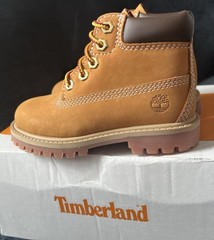 NIB Timberland Toddlers 6 Inch Premium Waterproof Boots Lace Up Size 8 Medium