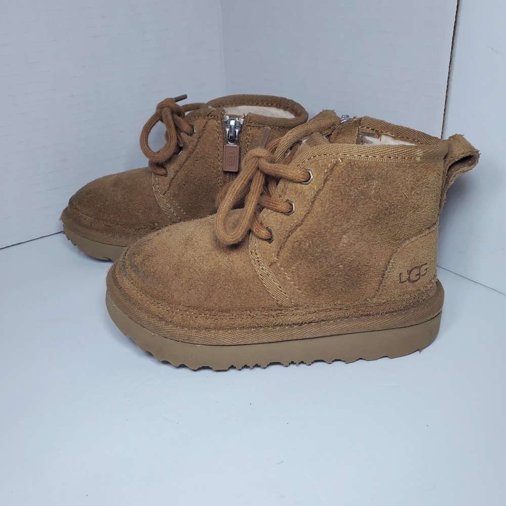 UGG Neumel II Boot Suede 1017320K Chestnut Unisex Children Sz 8 Winter Cozy