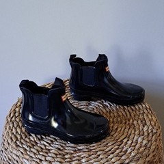 Hunter Youth Unisex Glossy Black Rubber Pull On Wellie Rain Ankle Boots B1/G2