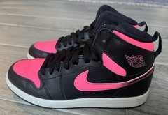 Nike Air Jordan 1 Mid SE GS Black Hyper Pink Youth Shoes Sz 2.5Y