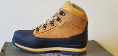 Timberland Euro hiker Shell Toe Tan Black TB 0A1LVW 231 Hiking Boots SIZE 5.5 Y