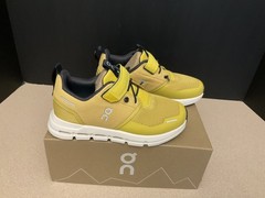 New! Kids On Cloud Play Mustard/White Athletic Shoes. Size 12K. Awesome Shoes!