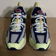 Nike Vomero 5 Barely Volt MidnIght Navy GS – Size 6.5Y
