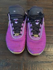 Size 5.5 (GS) – Nike LeBron 20 Mid Young Heirs