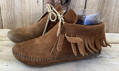Minnetonka Fringe Suede Moccasins Shoes Kid’s Sz 2 Cosplay HOBO