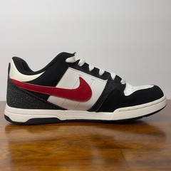 Nike Mogan 2 Jr 6.0 | White Black Varsity Red | Size 7Y Women’s 8.5 | 386652-104