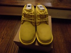 UGG Big Kids Neumel II Lined BRIGHT YELLOW Suede Boots 1017320K Sz 1 BRAND NEW!