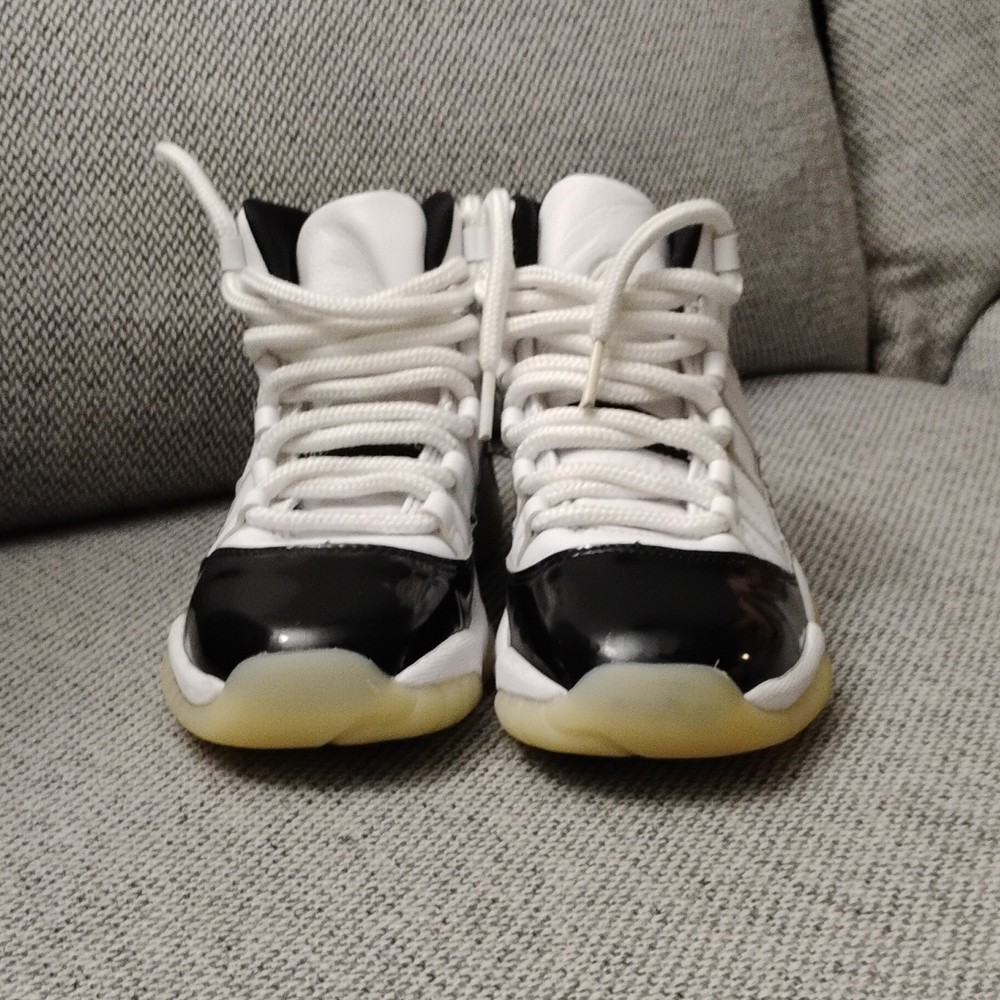 Jordan Air Jordan 378038-170 White Black Unisex Kids Athletic US 5.5Y EU 38