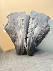 NIKE AIRMAX 90 TOGGLE BLACK/BLACK -WHITE BLACK CV0064-001 SZ 1 Y EXCELLENT