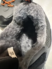 Children Hook & Loop Printed Design Fur Lined Shoes Boy Or Girl Size 35/3