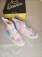 Art Class Kids‘ Tie-Dye Solid High Top Sneakers size 1