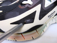 Reebok Zig Kinetica Concept Type 1 Youth Kids Running Sneakers Size 6.0 White Bl