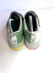 Nike Lebron 18 Low Bugs Vs Marvin Space Jam Sneaker Shoes Kids Size 3 Youth