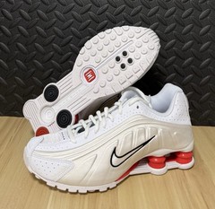 Nike Air Shox R4 White Phantom Red CW2626-102 GS Size 5.5Y Womens Size 7