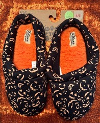 Dluxe By Dearfoams Slides Slippers Shoes Size 4/5 GLOW-IN-THE-DARK Halloween NEW
