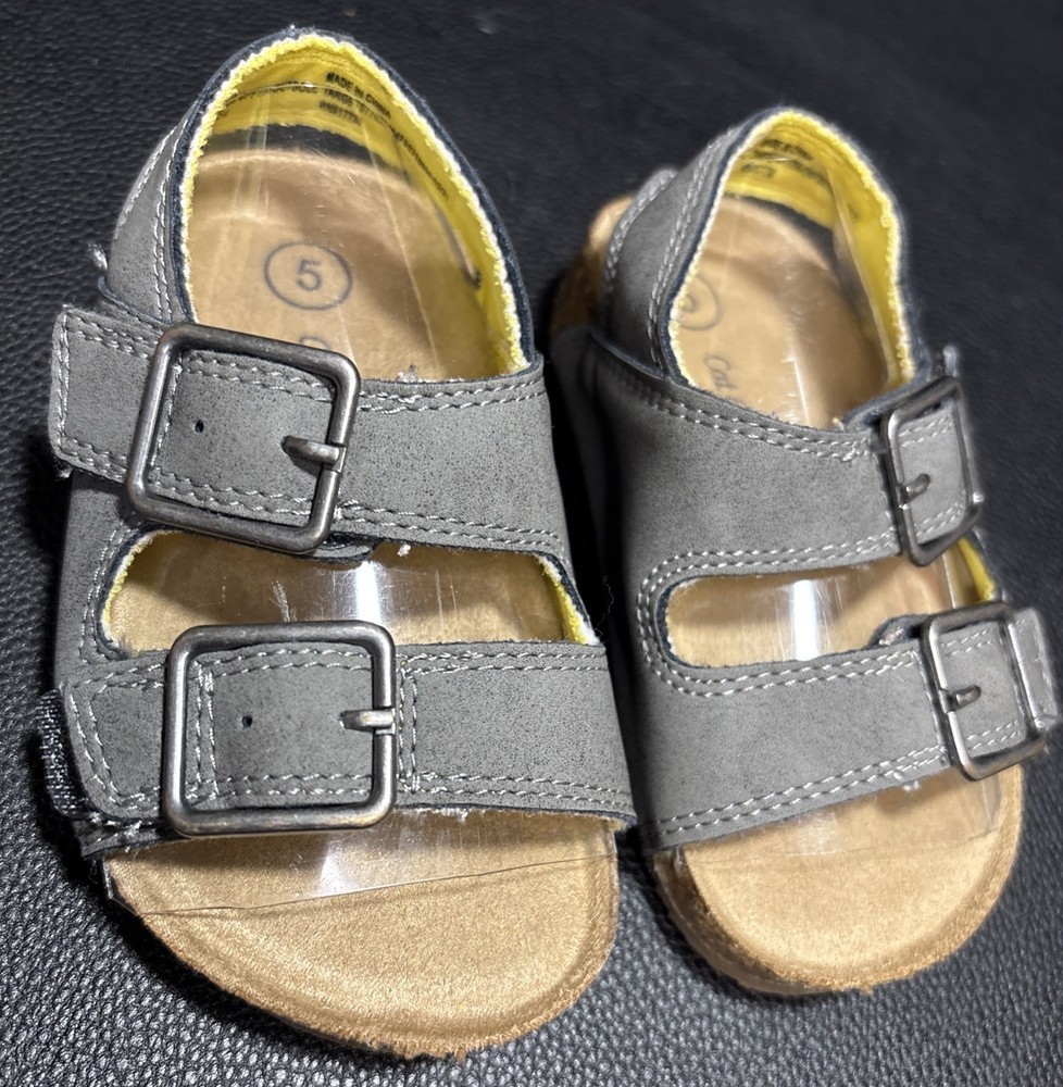 Cat & Jack Size 5 Toddler Gray Double Strap & Buckle Faux Suede Footbed Unisex